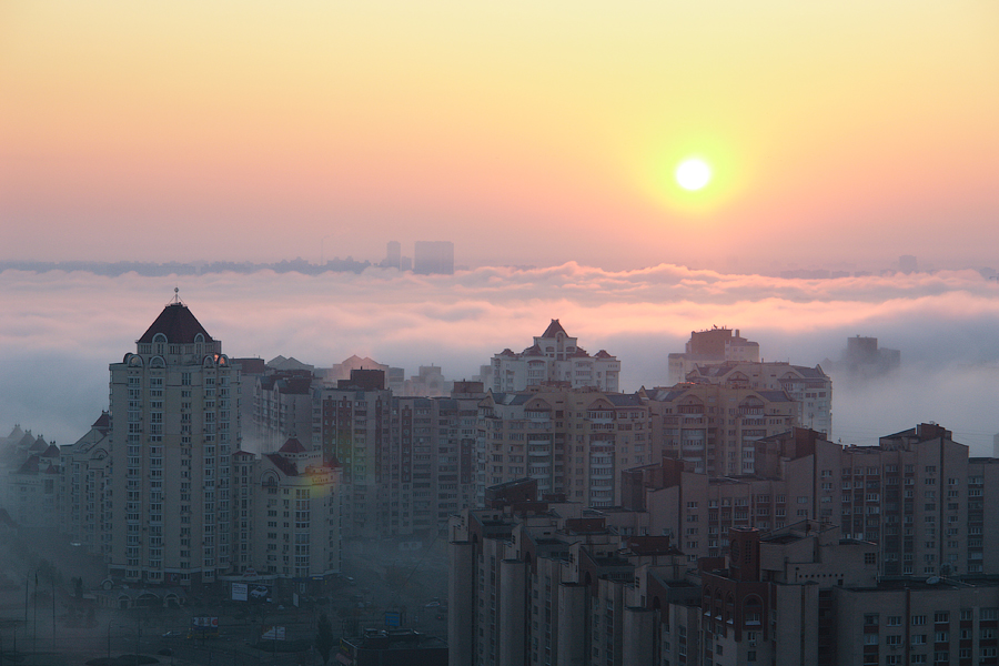 Київ в тумані