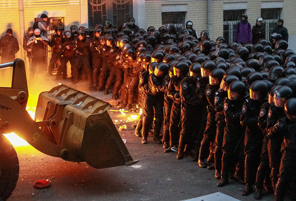 Протистояння на Банковій, 1 грудня 2013 року /Гліб Гаранич, Reuters/